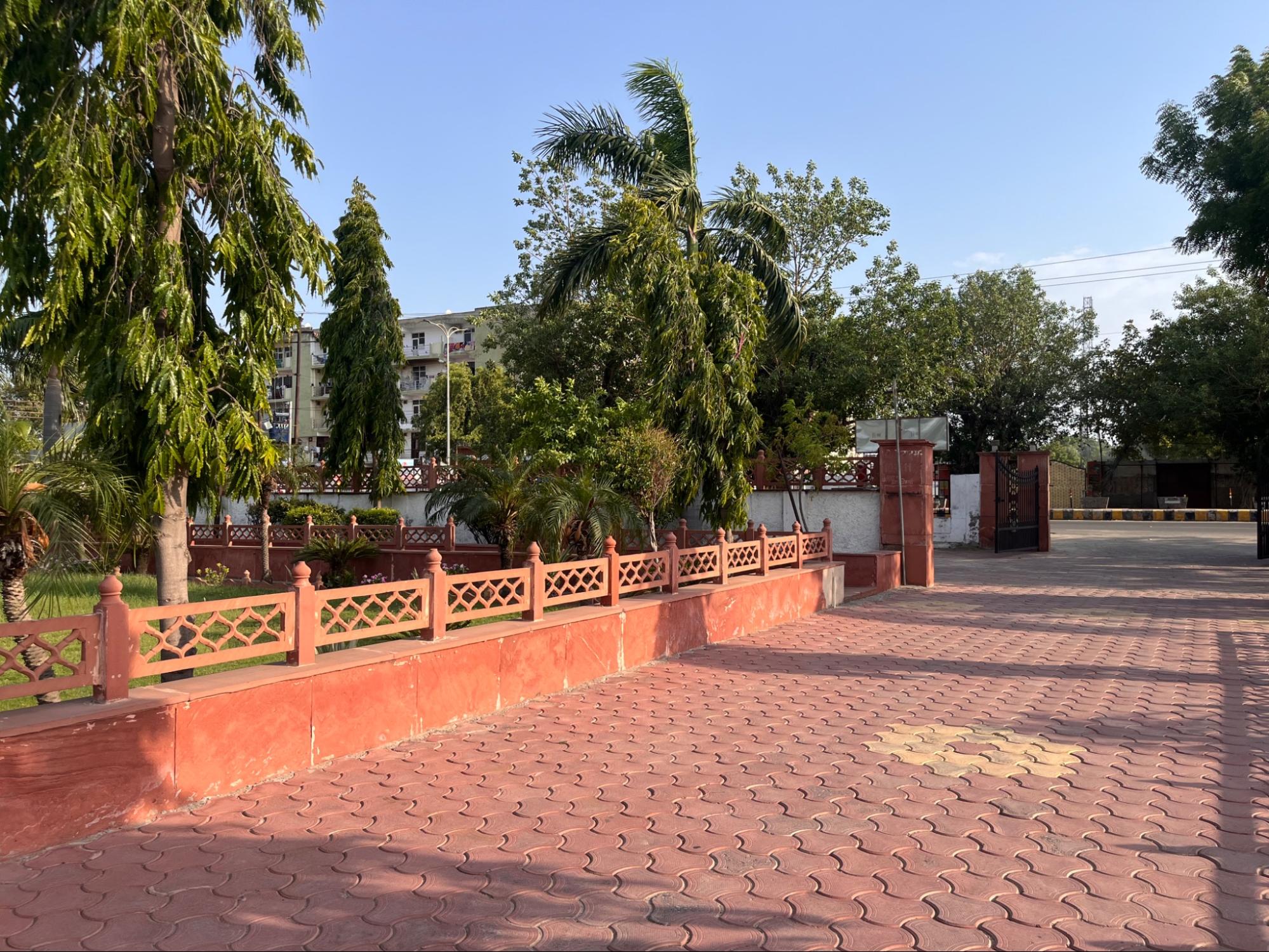 Shri Goverdhan Garden Photo 38