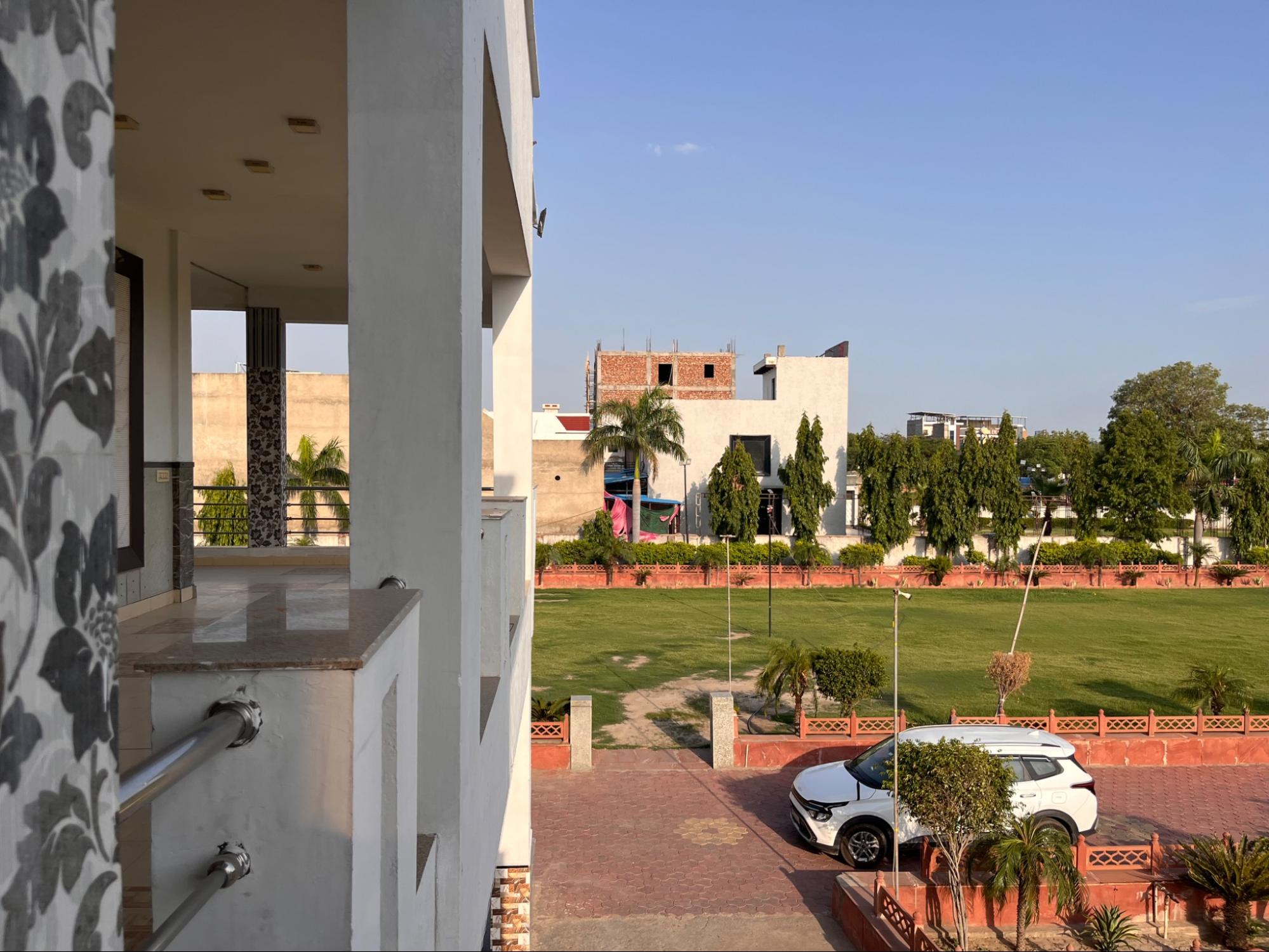 Shri Goverdhan Garden Photo 62